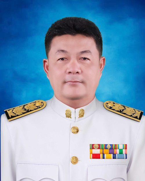 นายณัฐวุฒิ สอนชม