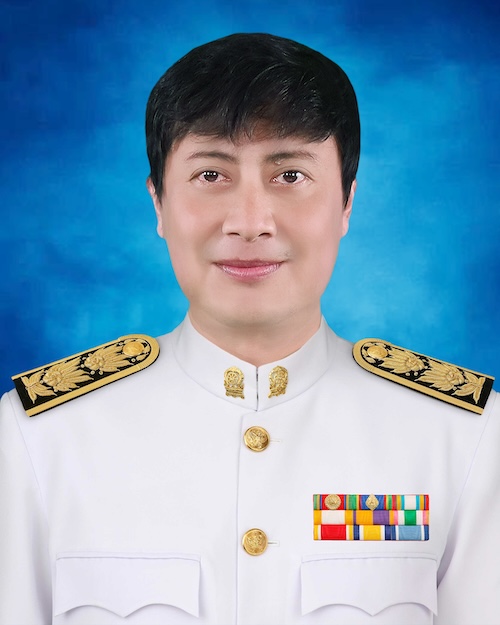 นายธรธร เพ็งผจญ