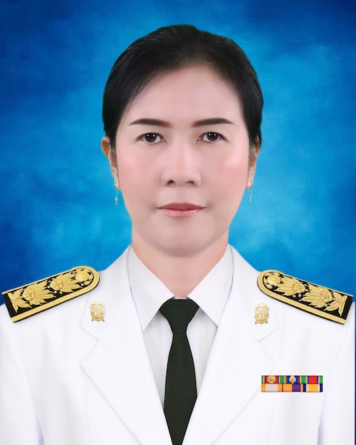 นางวารุณี เกลี้ยงเกิด