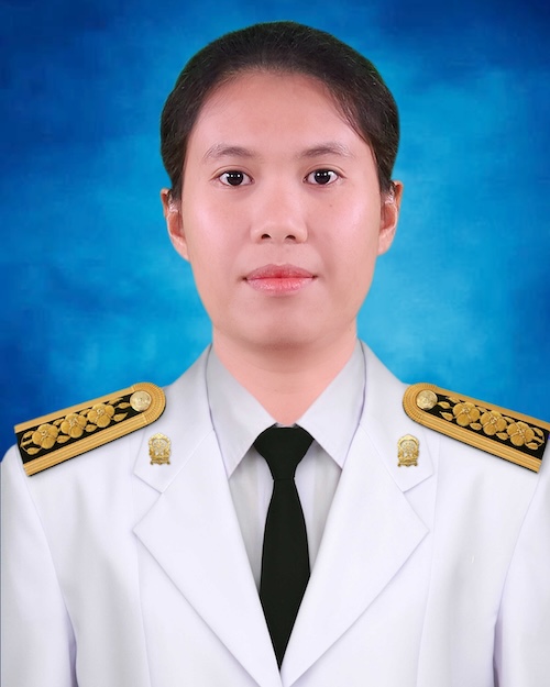 นางสาวกัญญาณี งอนไปล่