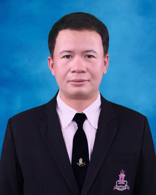 นายสมเกียรติ์ ทับทิม